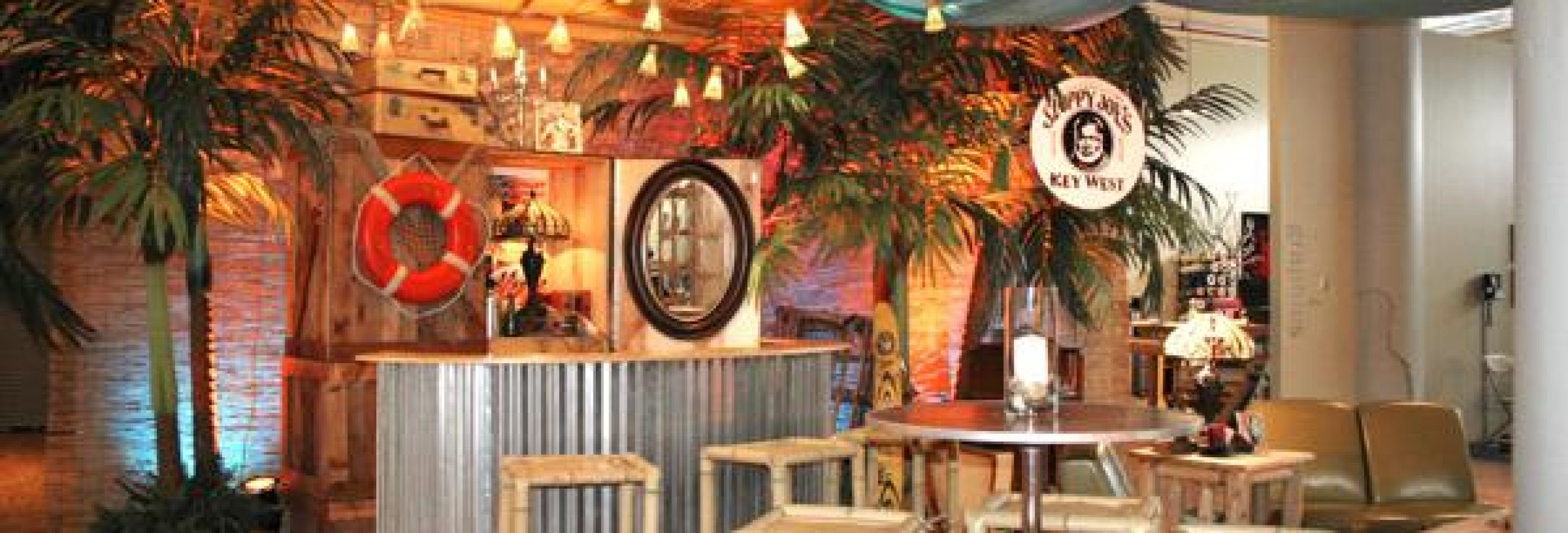 island-style-tropical-bar